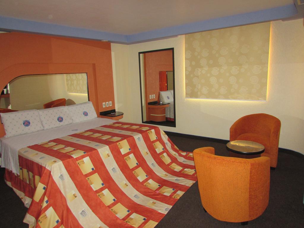 Motel Gran Vallarta (Adults Only) Celaya  Buitenkant foto